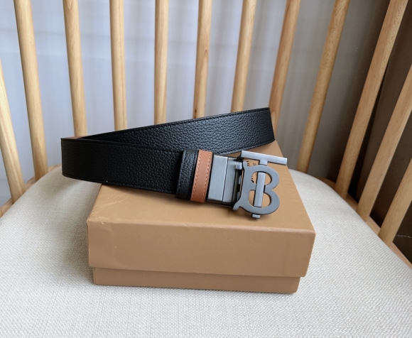 Burberry-Belts