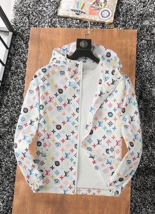 Hoodies & Sweatshirts Hoodies & Sweatshirts