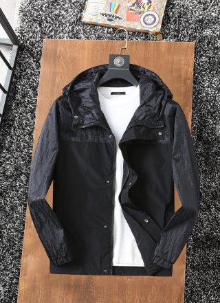 Hoodies & Sweatshirts Hoodies & Sweatshirts