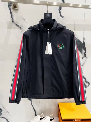 Hoodies & Sweatshirts Hoodies & Sweatshirts