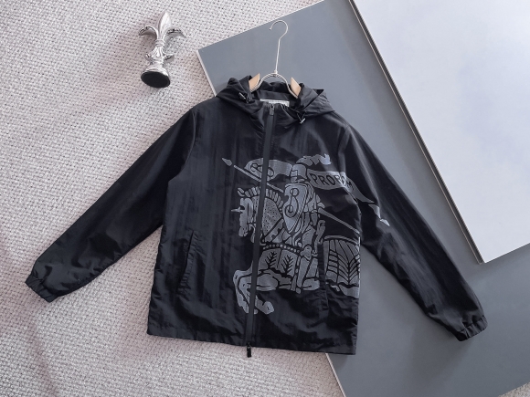 Hoodies & Sweatshirts Hoodies & Sweatshirts