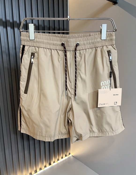 Hoodies & Sweatshirts Hoodies & Sweatshirts