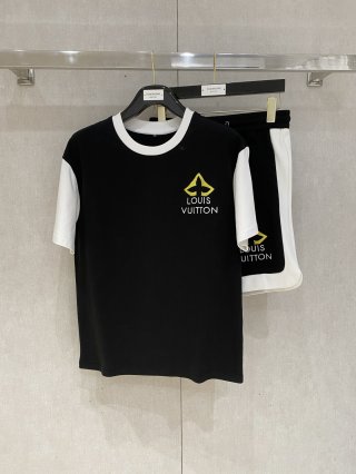 Leisure suit Leisure suit