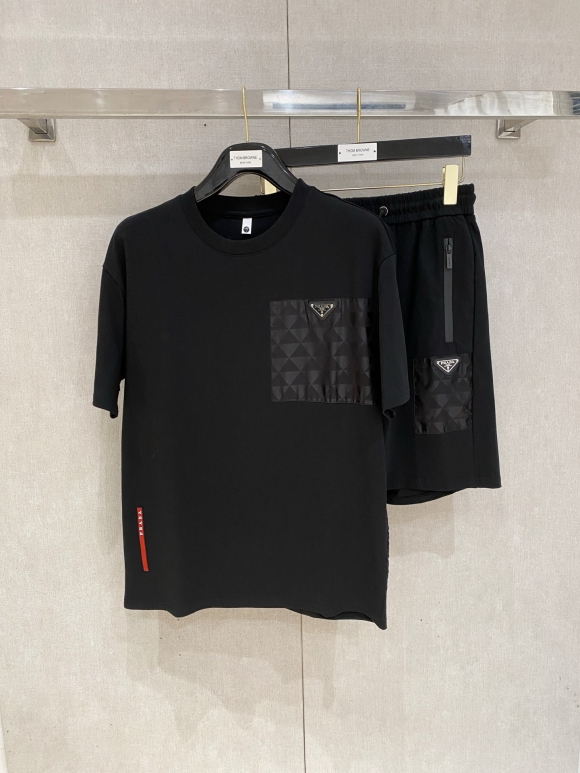 Leisure suit Leisure suit