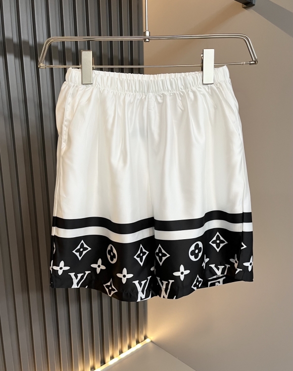 Leisure suit Leisure suit