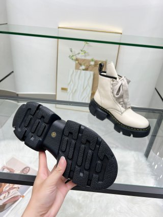 Womens shoes collection