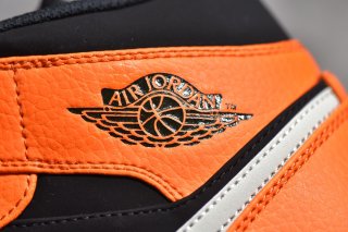 AirJordan1MidSHOES