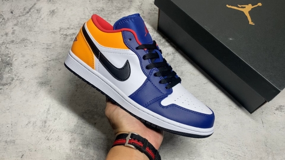 AirJordan1LowSHOES