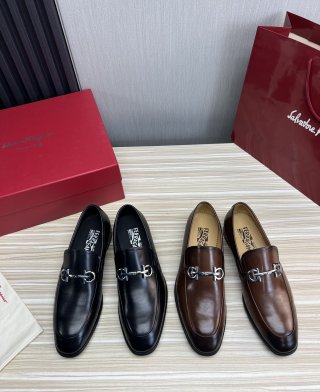 FerragamoSHOES