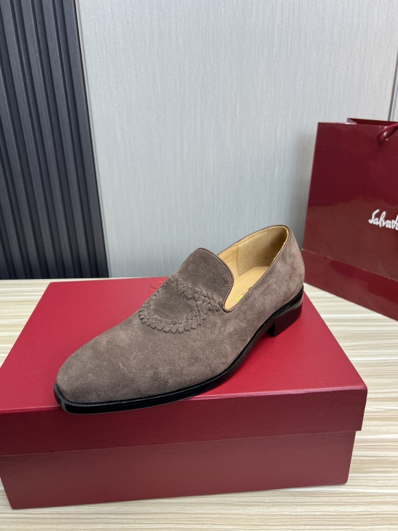 FerragamoSHOES