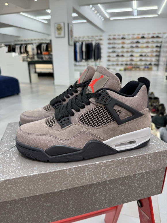 AirJordan4SHOES
