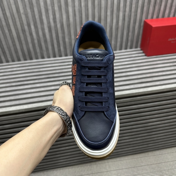 FerragamoSHOES