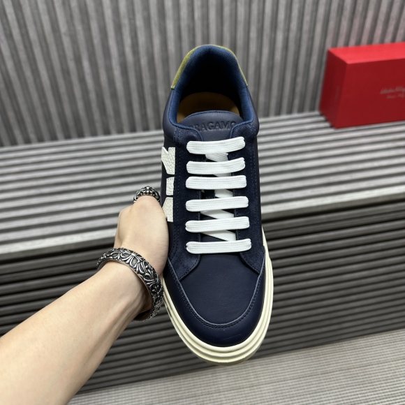 FerragamoSHOES