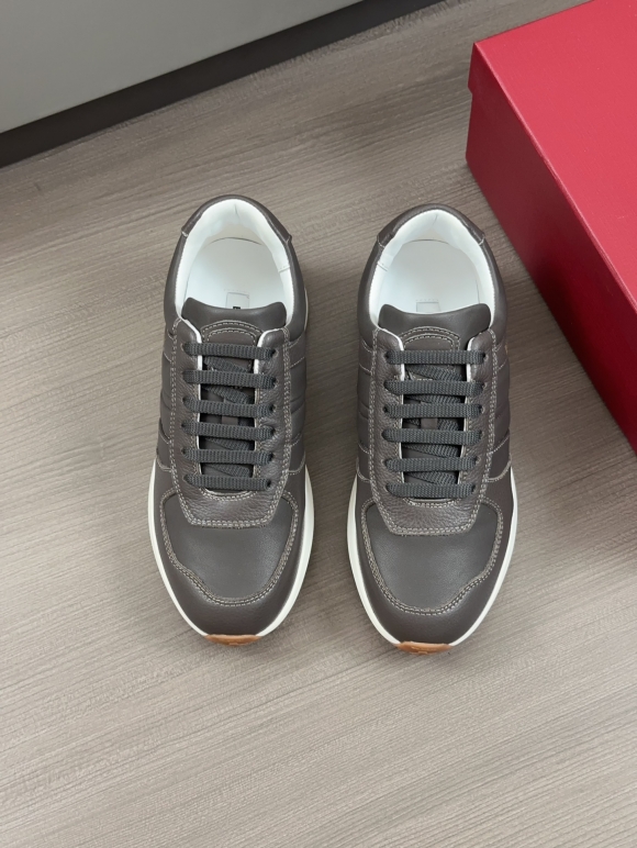 BallySHOES