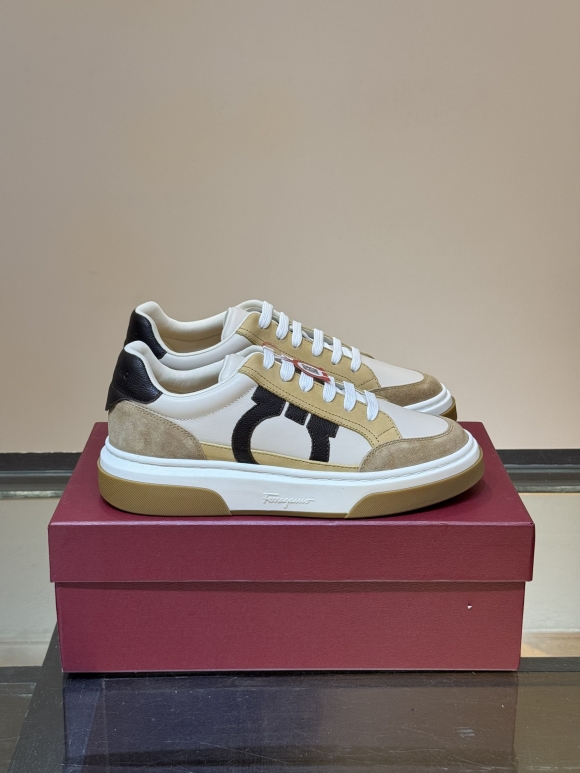 FerragamoSHOES