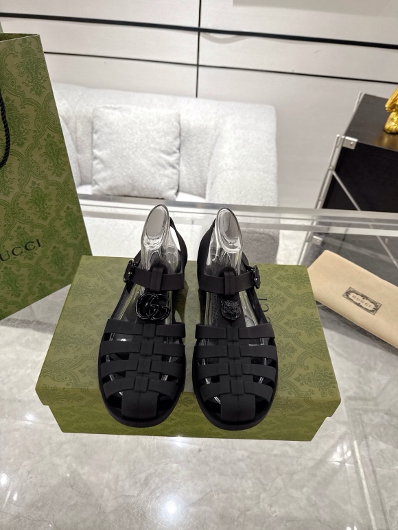 GucciShoes