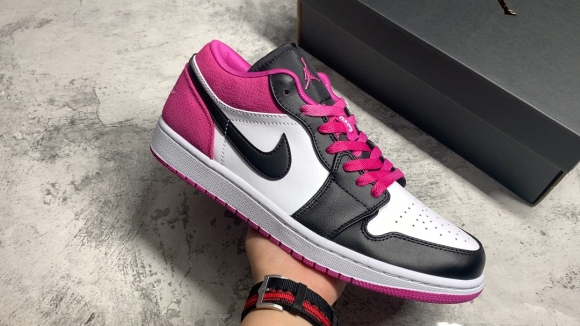 AirJordan1LowSHOES