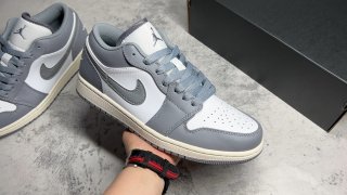 AirJordan1LowSHOES