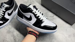 AirJordan1LowSHOES