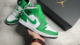 AirJordan1MidSHOES
