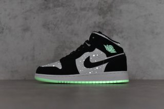 AirJordan1MidSHOES