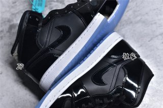 AirJordan1MidSHOES