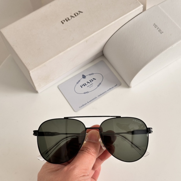 Prada-5