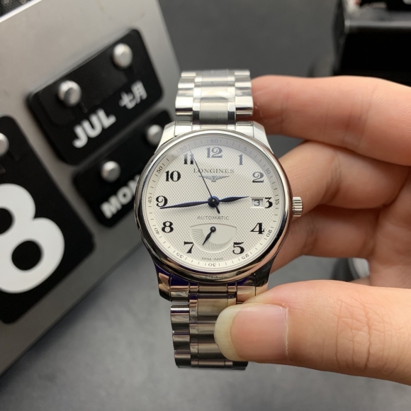 LONGINES