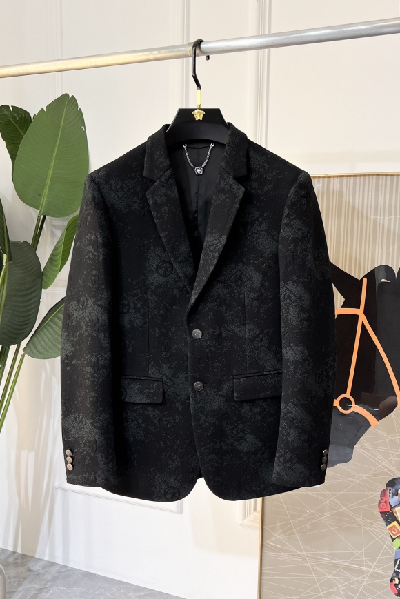 Suit