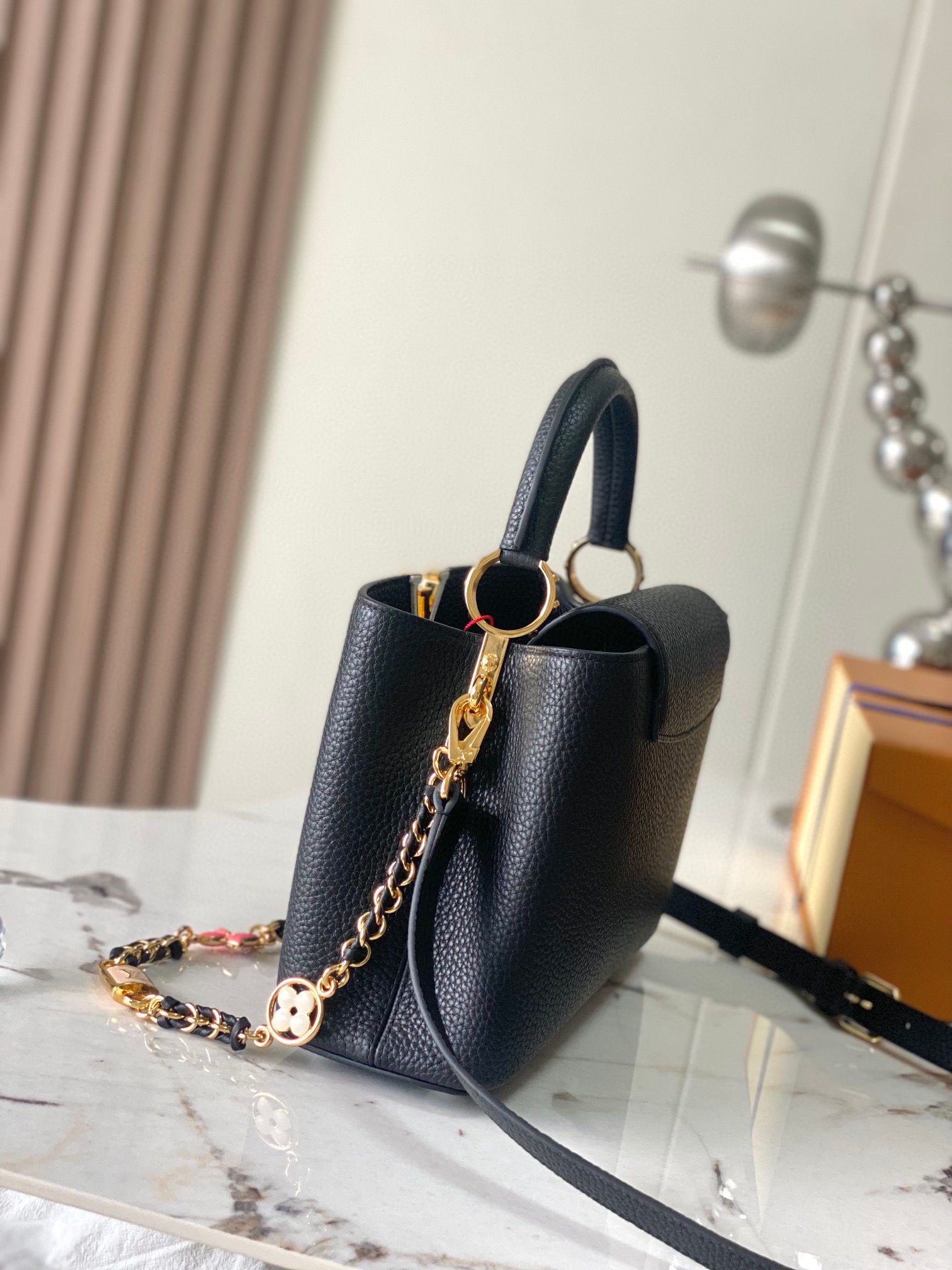 LV