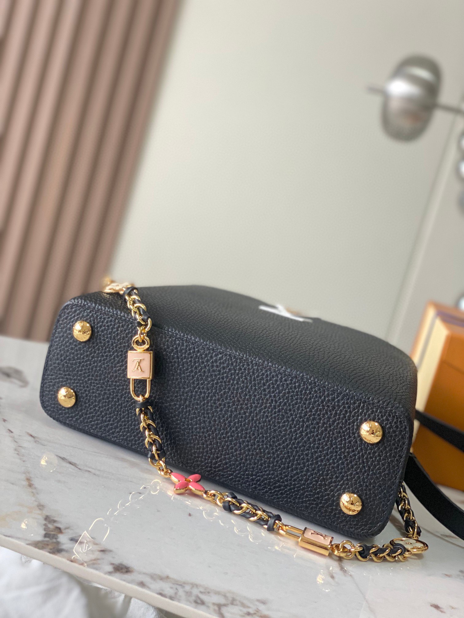 LV