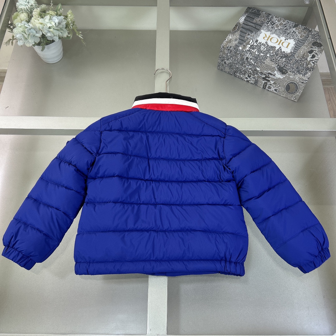 Down jackets C