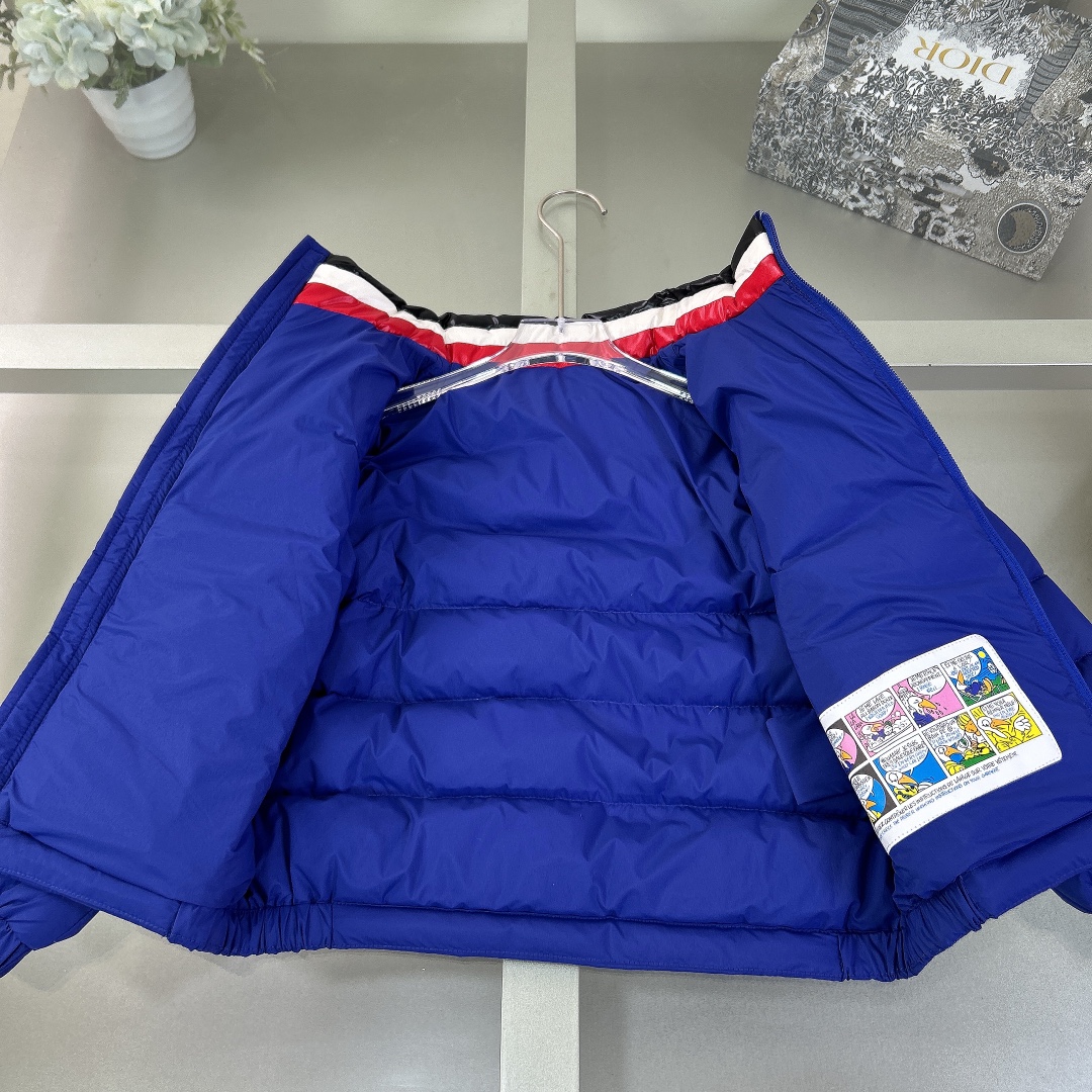Down jackets C