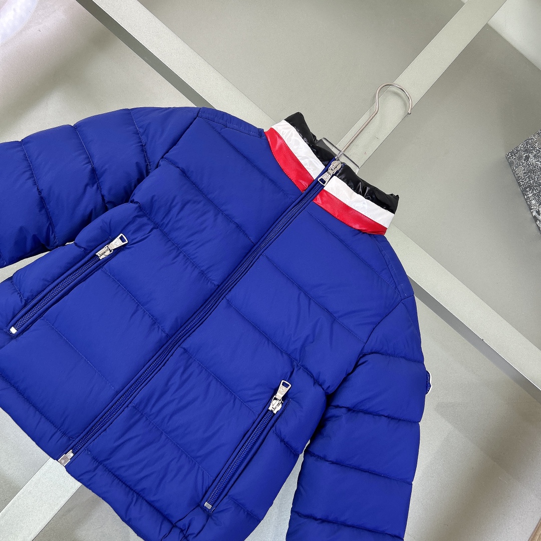 Down jackets C