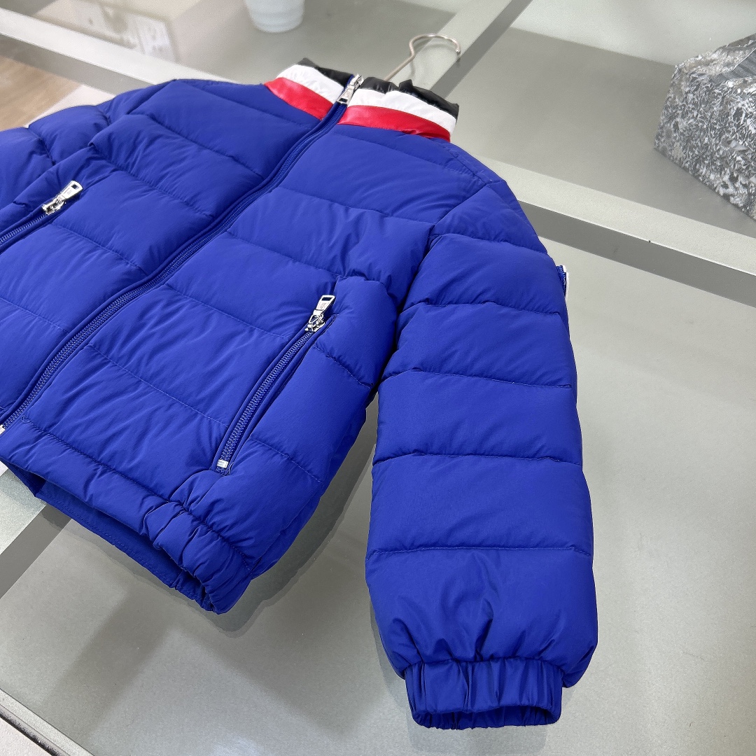Down jackets C