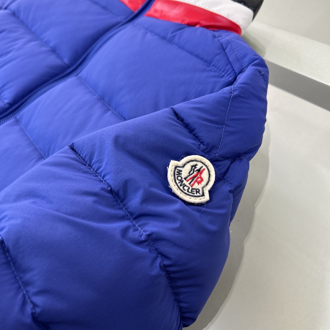 Down jackets C