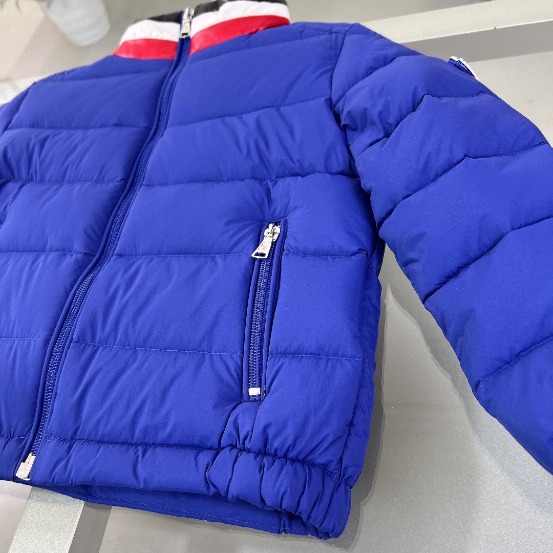 Down jackets C