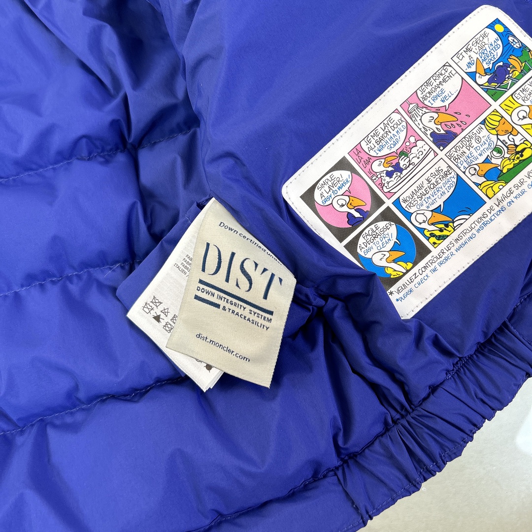 Down jackets C