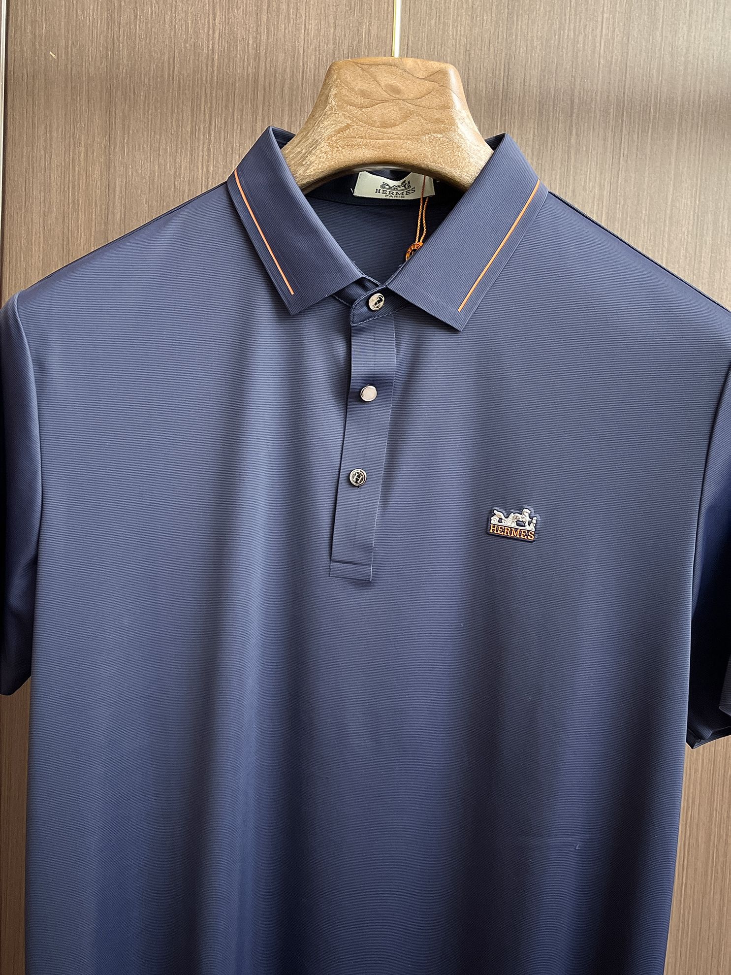 Polos