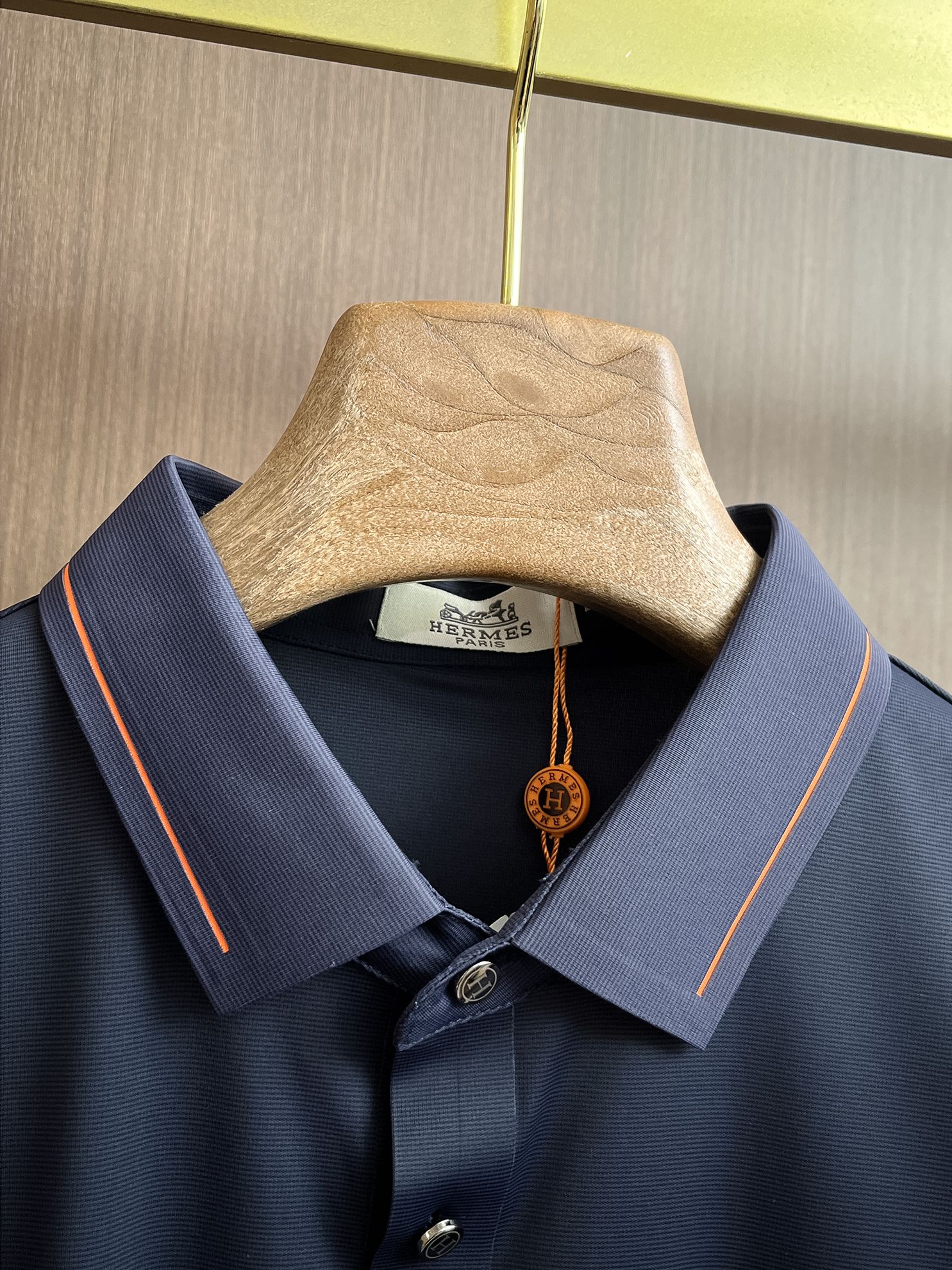 Polos