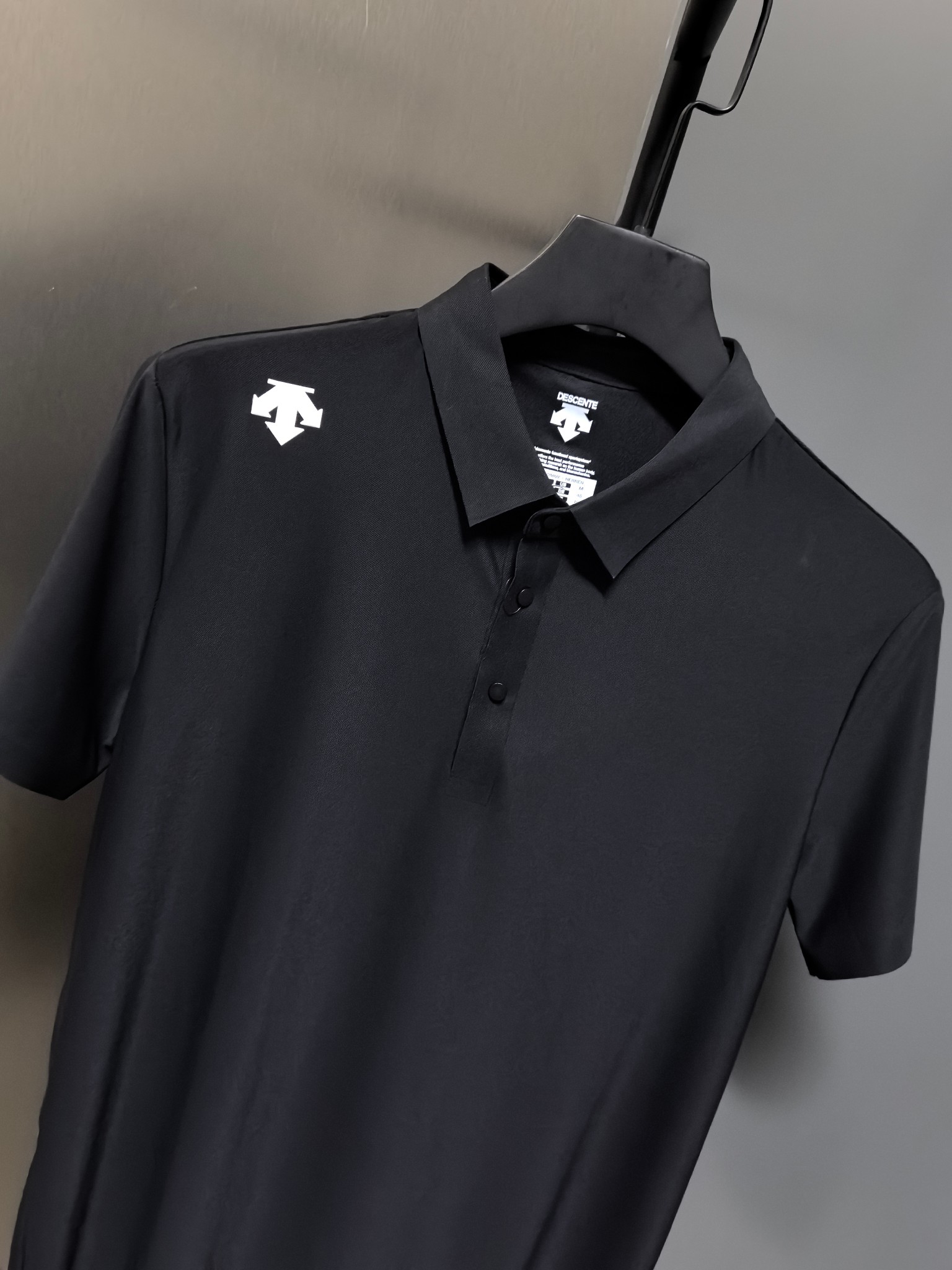 Polos