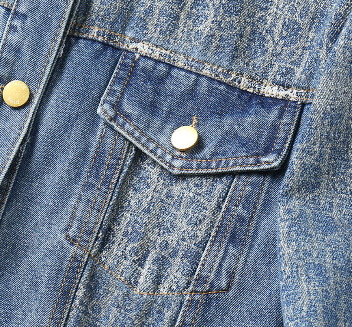 Coats & Jackets