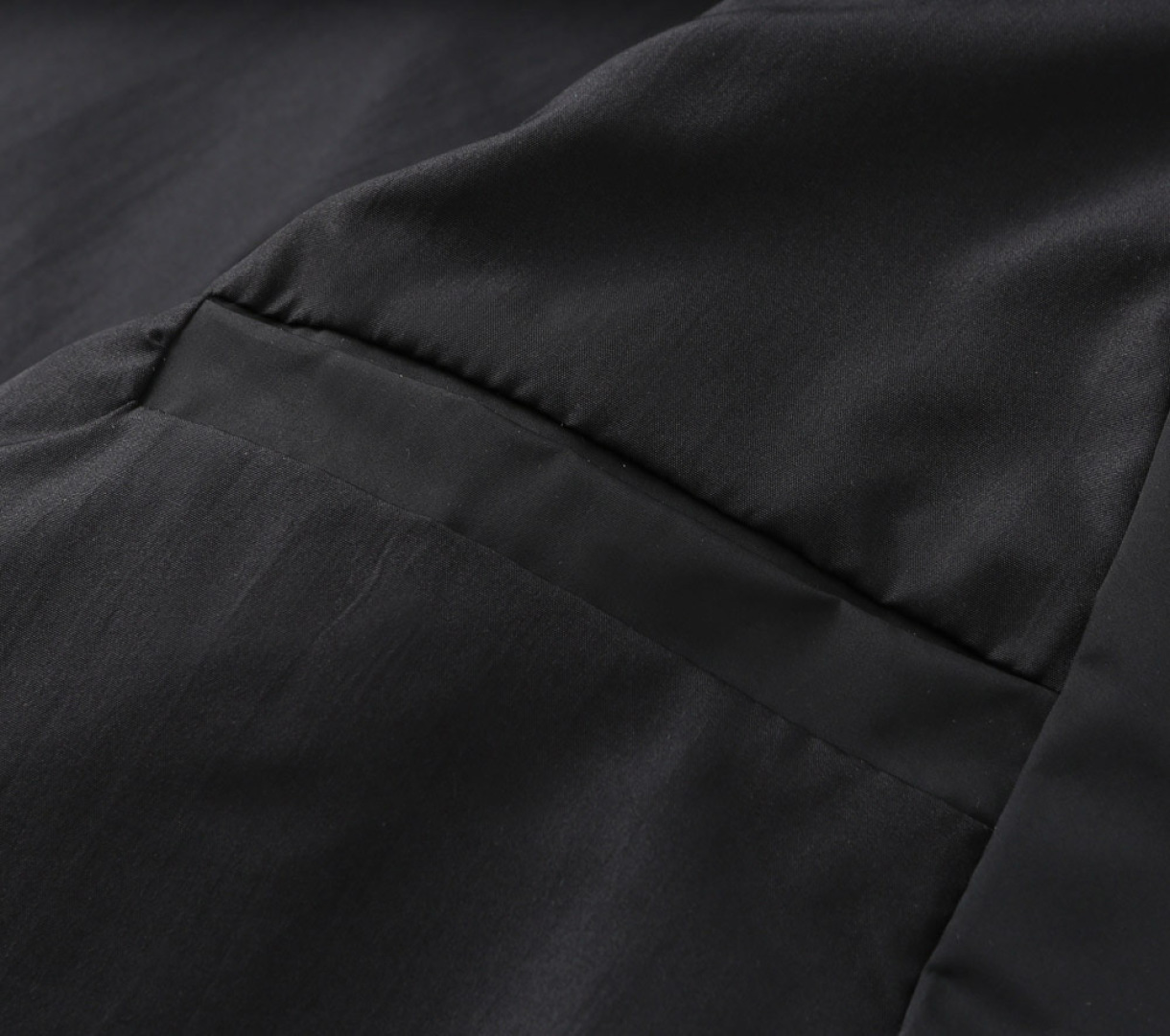 Hoodies & Sweatshirts