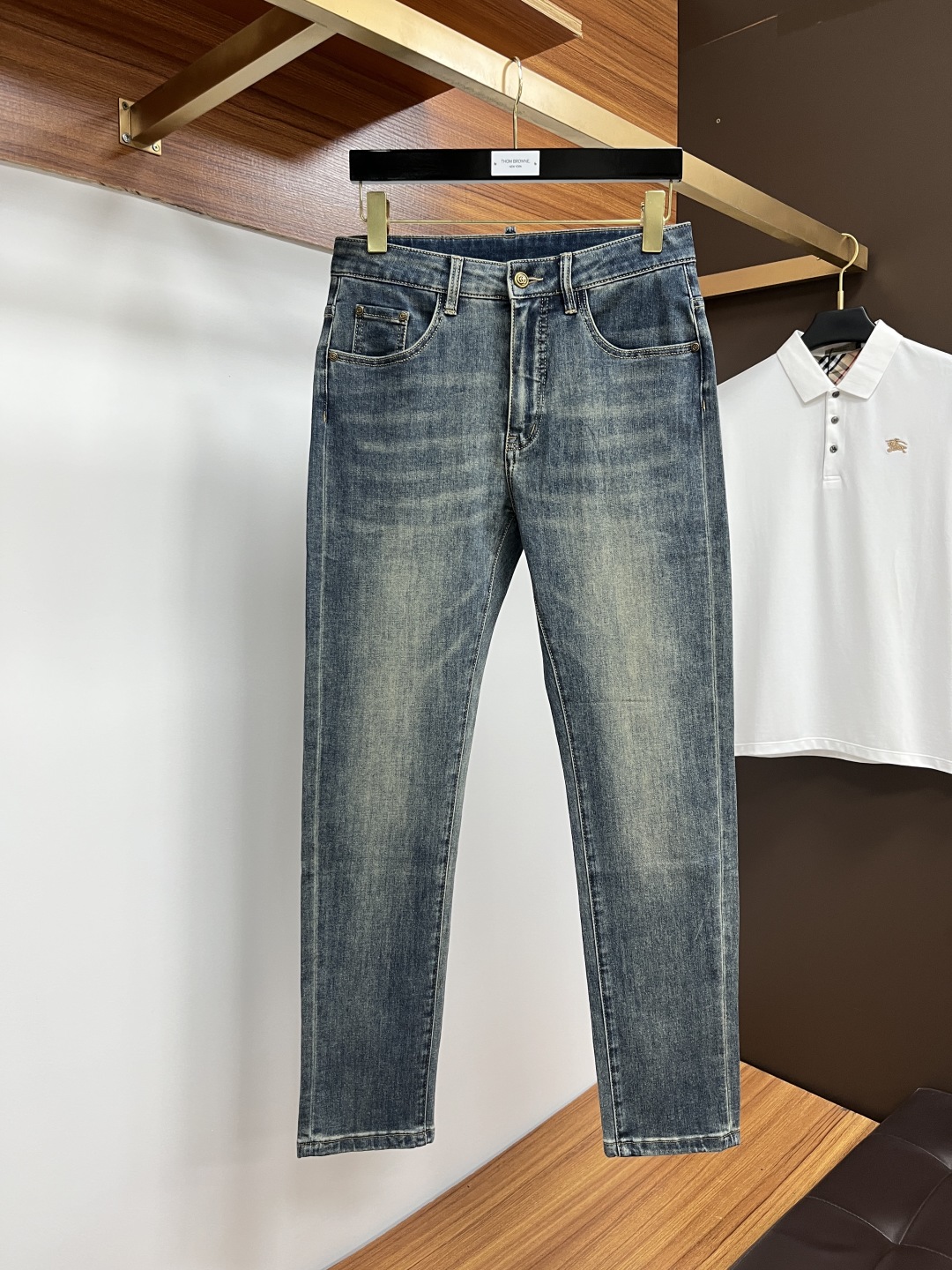 jeans