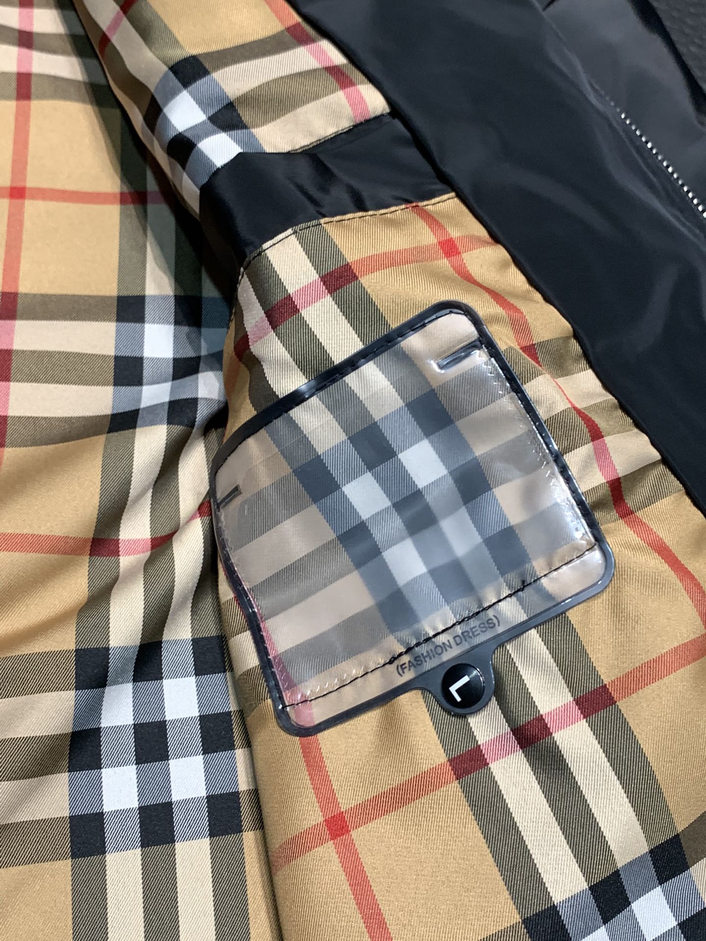 Hoodies & Sweatshirts