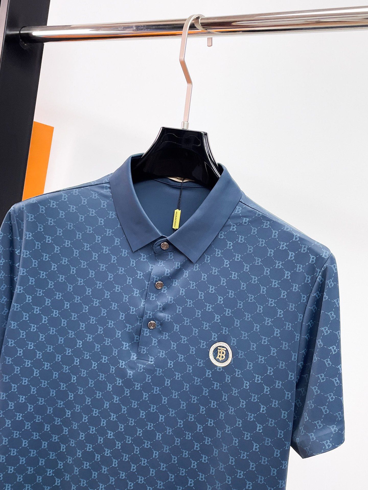 Polos