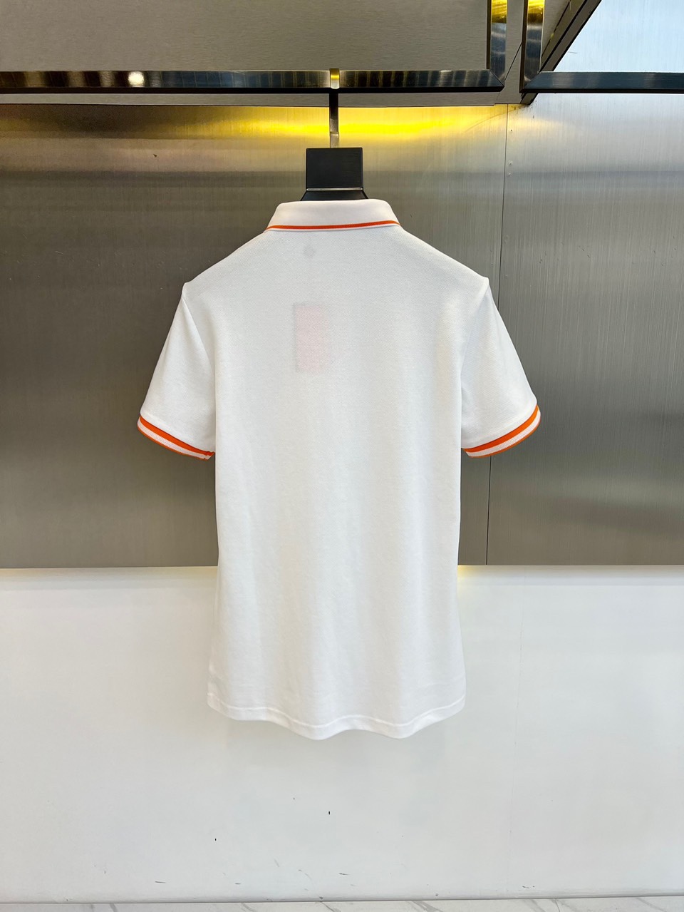 Polos