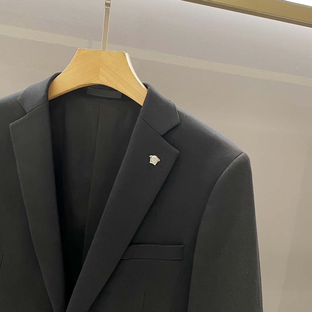 Suit