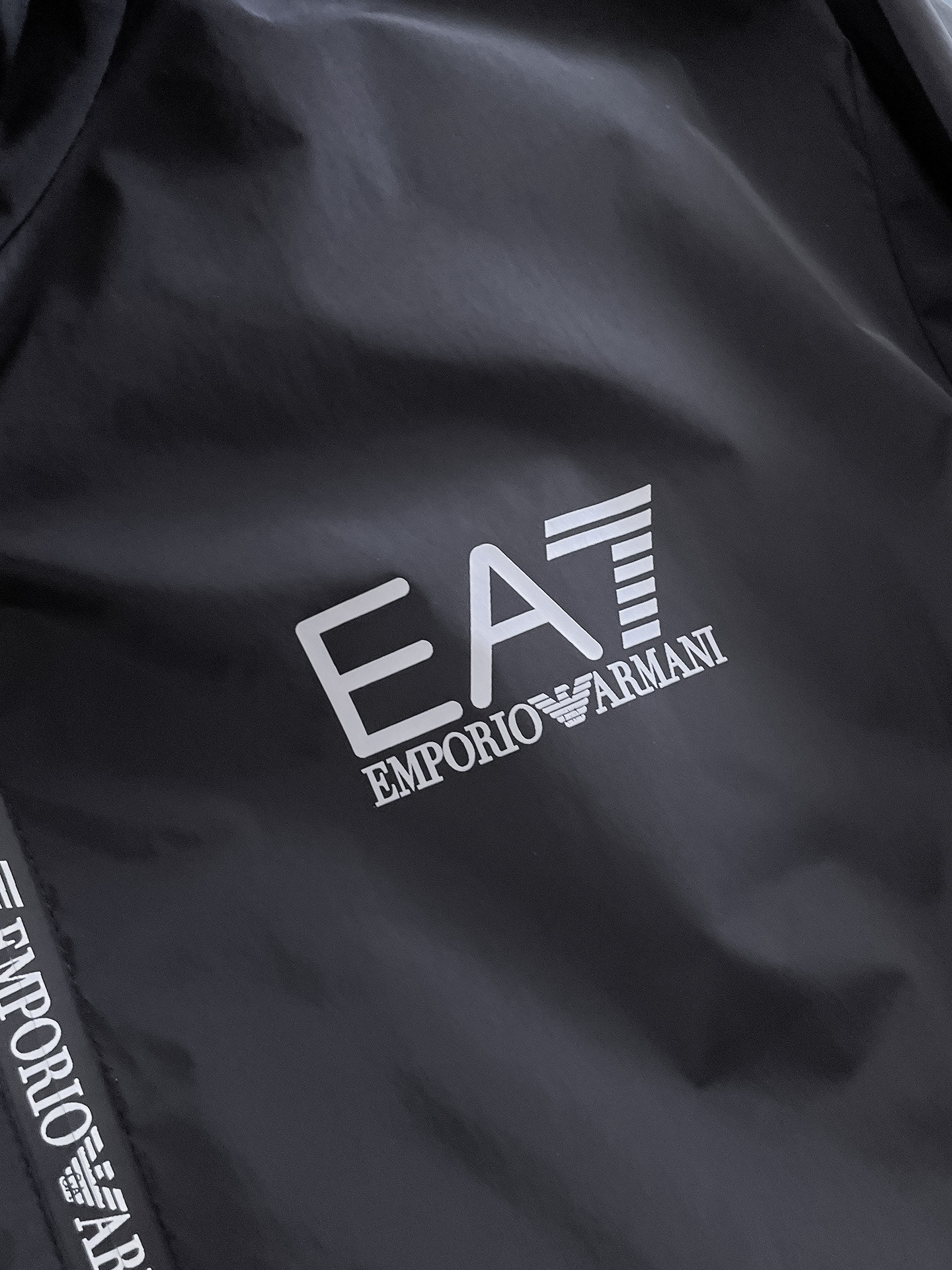 Hoodies & Sweatshirts