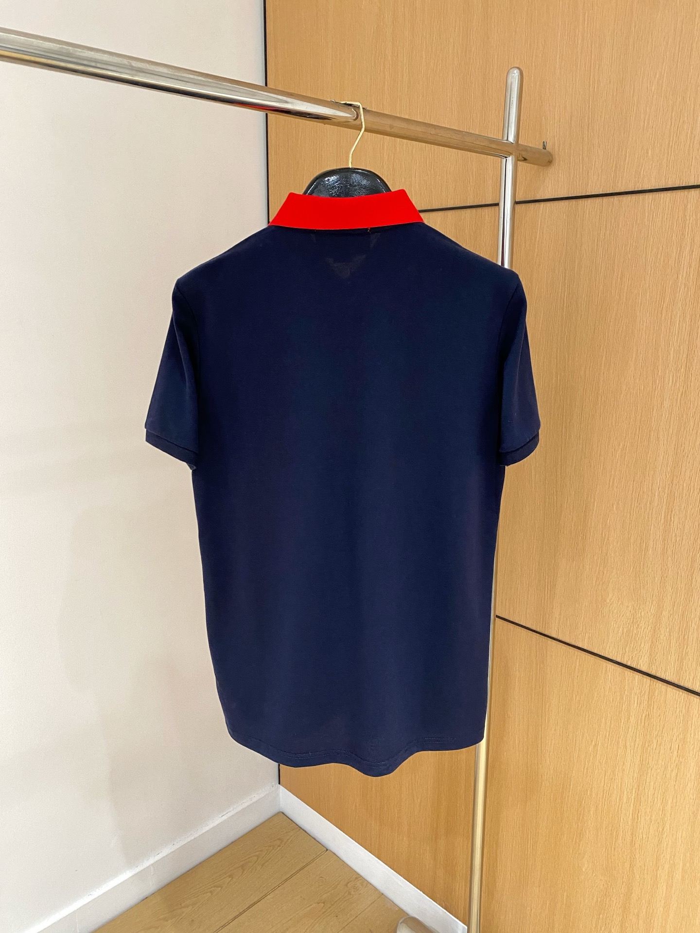 Polos